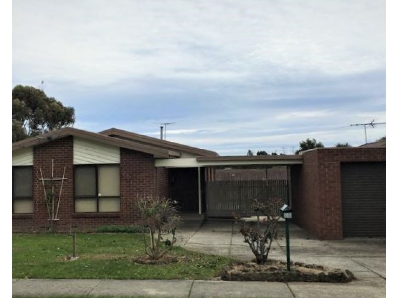 18 Drummond Crescent, Rowville VIC 3178