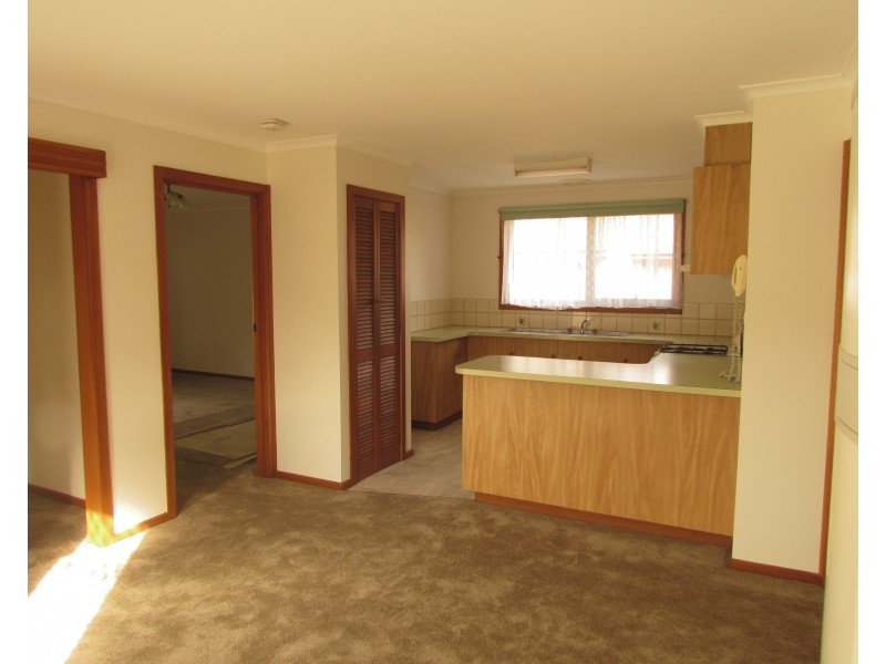 18 Drummond Crescent, Rowville VIC 3178