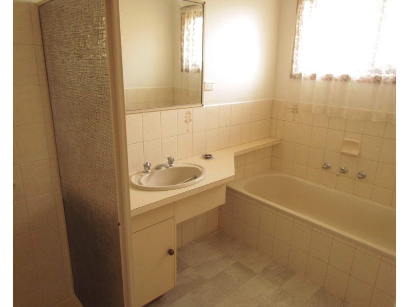 18 Drummond Crescent, Rowville VIC 3178