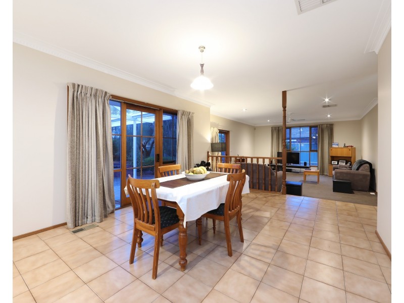 35 Turramurra Drive, Rowville VIC 3178