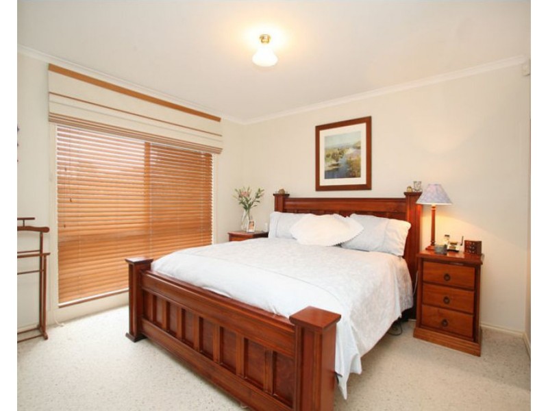 2/152 Dandelion Drive, Rowville VIC 3178