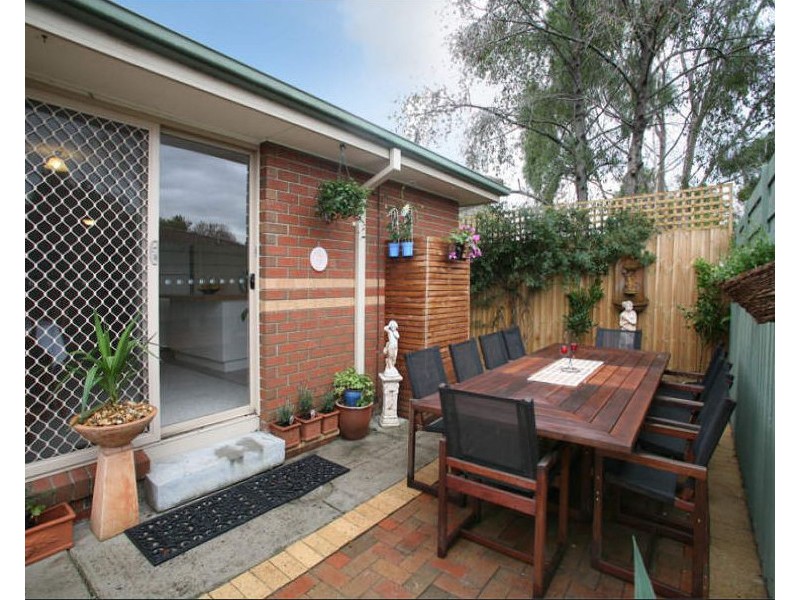 2/152 Dandelion Drive, Rowville VIC 3178