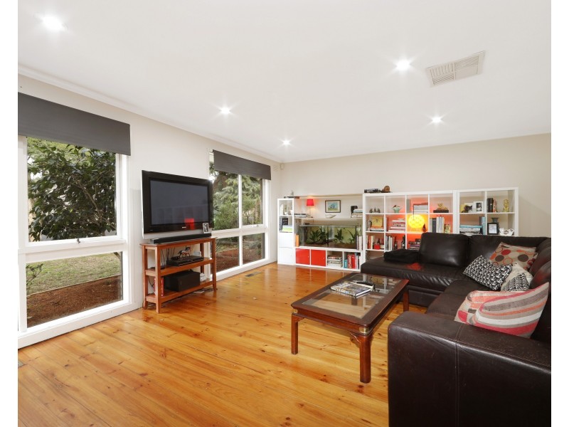 21 Bexsarm Crescent, Rowville VIC 3178