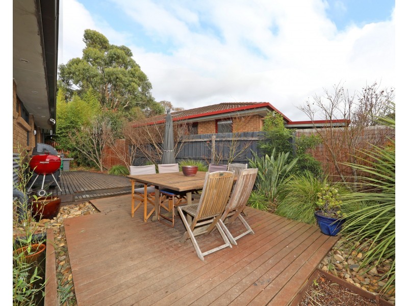 21 Bexsarm Crescent, Rowville VIC 3178