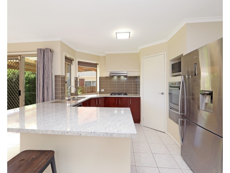 72 Gearon  Avenue, Rowville VIC 3178