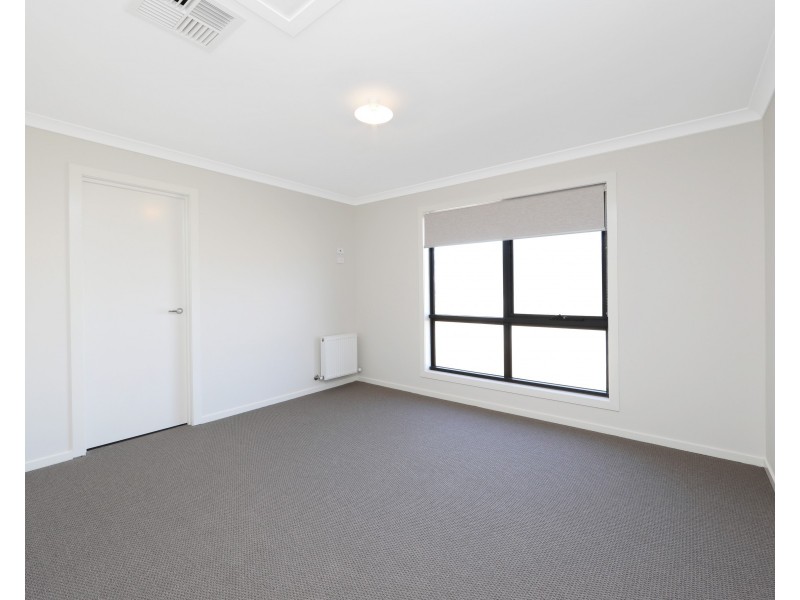 63 Verdant Street, Wantirna South VIC 3152