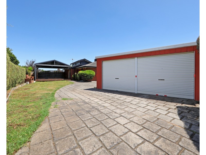 1 Hollyview  Court, Rowville VIC 3178
