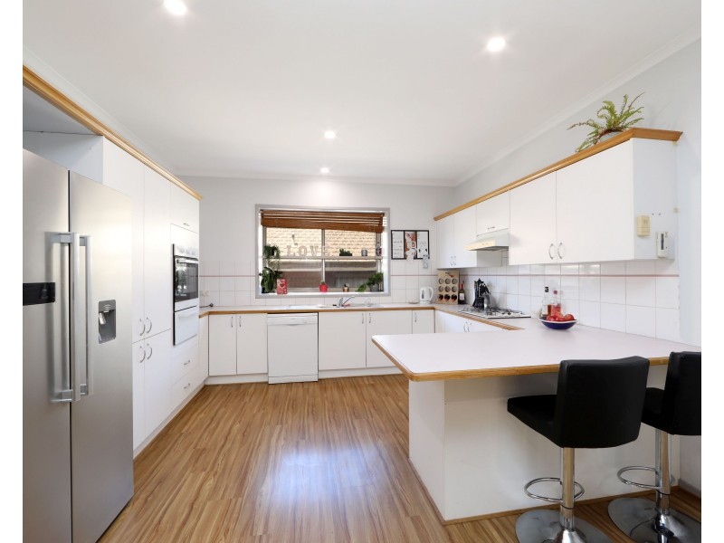 7 Happy Valley Court, Rowville VIC 3178