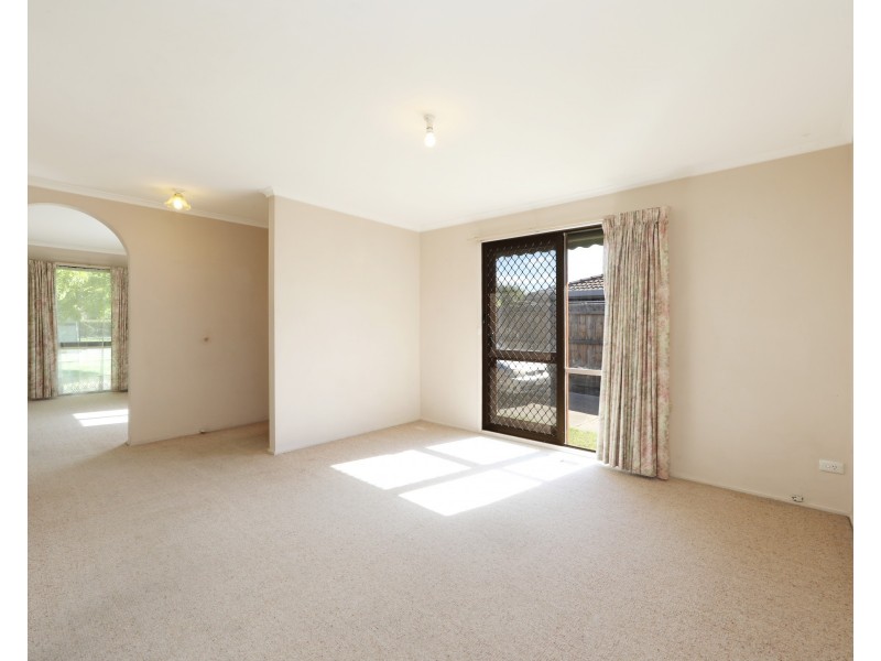 22 Fleetwood Drive, Narre Warren VIC 3805