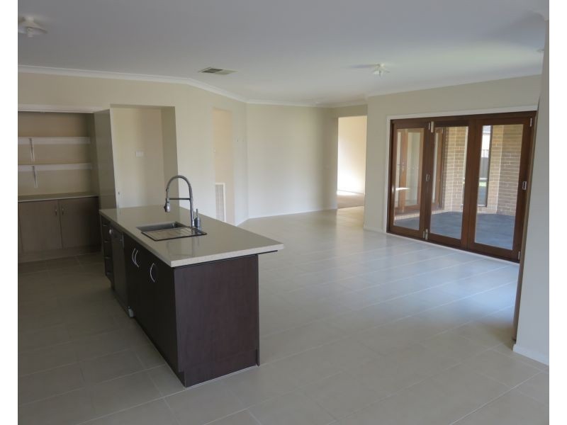 7 Little Gem Way, Berwick VIC 3806