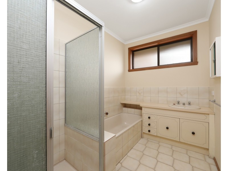 51 Taylors Lane, Rowville VIC 3178