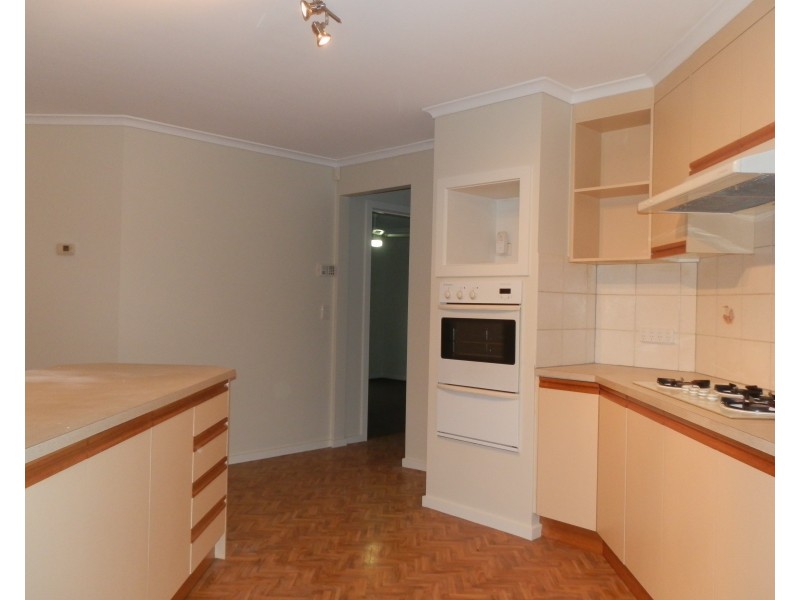 74 Hinrichsen Drive, Hallam VIC 3803