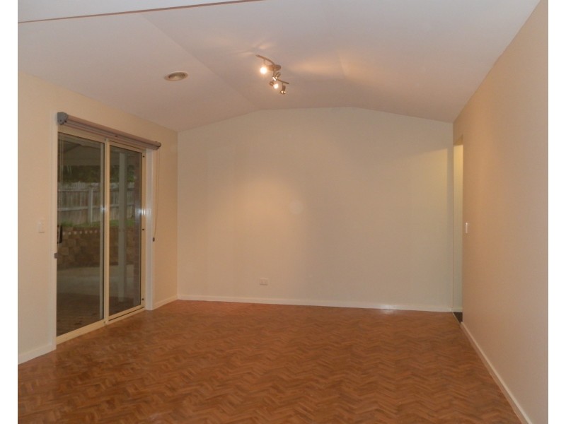 74 Hinrichsen Drive, Hallam VIC 3803