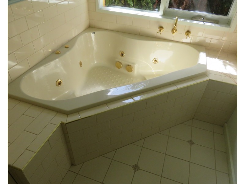 6 Dalmatia Court, Rowville VIC 3178