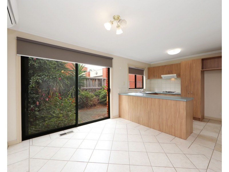 22/15 Lewis Road, Wantirna South VIC 3152