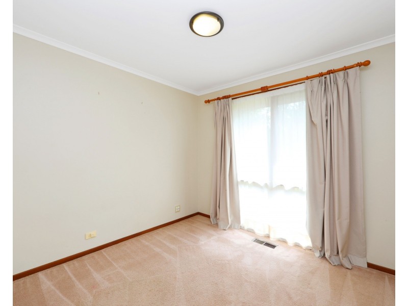 224 Dandelion Drive, Rowville VIC 3178