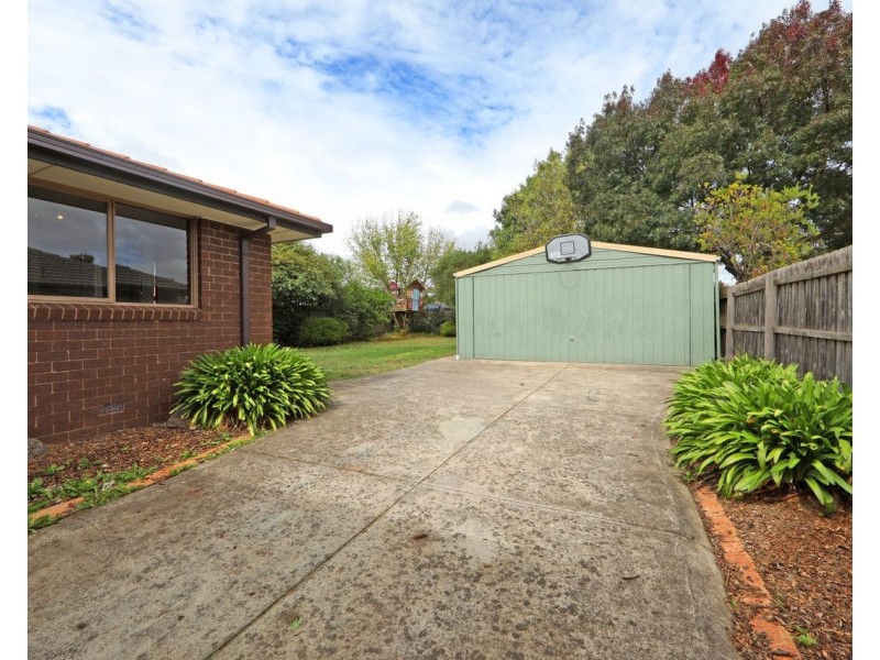 224 Dandelion Drive, Rowville VIC 3178