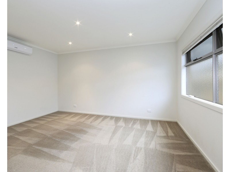 32 Gearon Avenue, Rowville VIC 3178