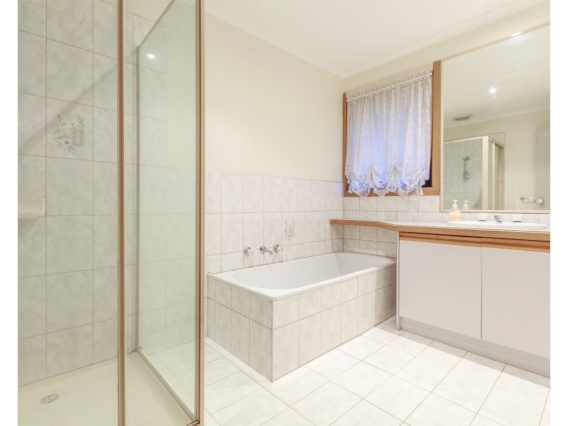 84 Liberty Avenue, Rowville VIC 3178