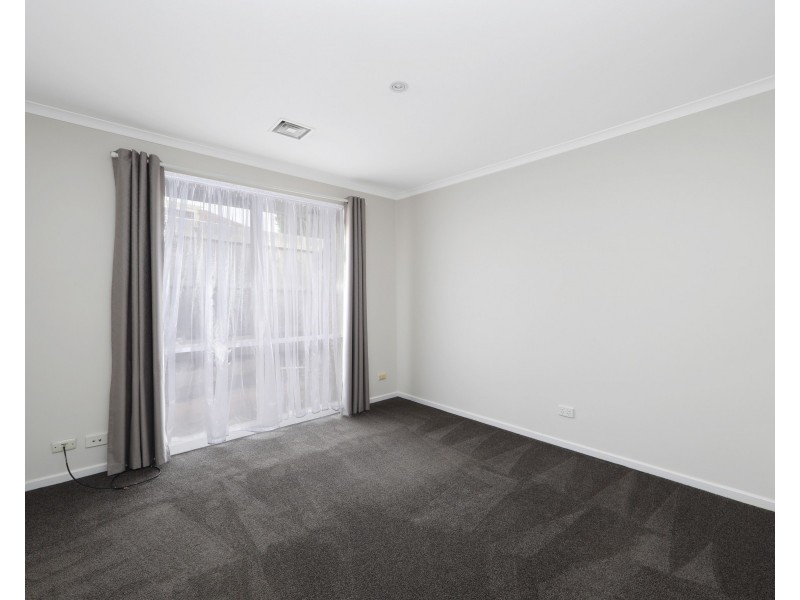 93 Bridgewater Way, Rowville VIC 3178