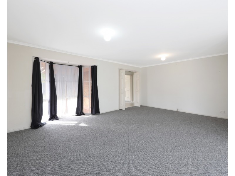 4  Jindabyne Court, Lysterfield VIC 3156