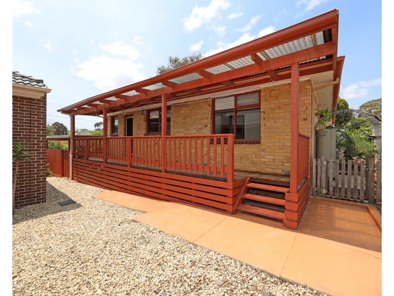 27 Johnson Drive, Ferntree Gully VIC 3156