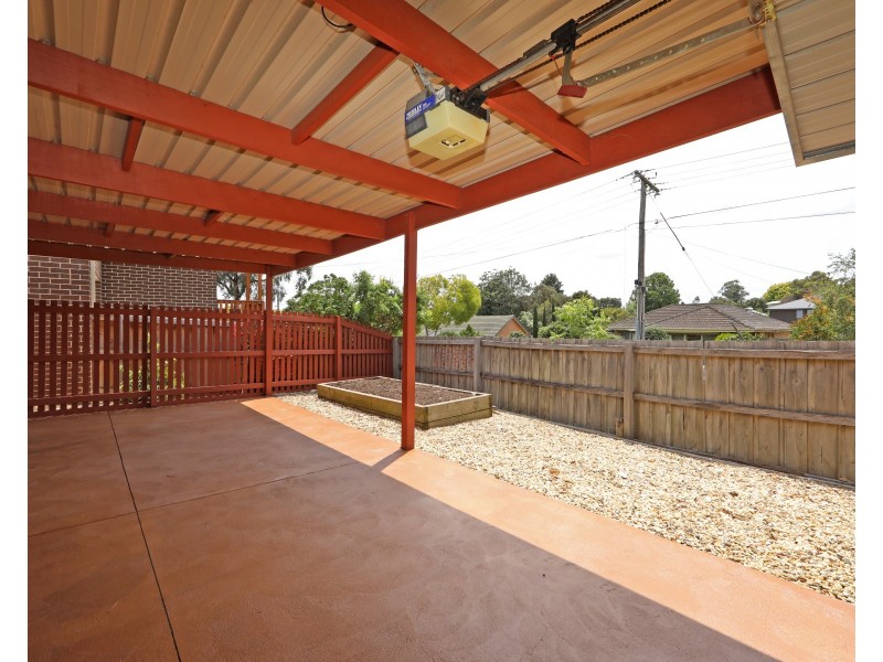 27 Johnson Drive, Ferntree Gully VIC 3156