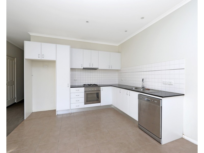 23 Lewis Road, Wantirna South VIC 3152