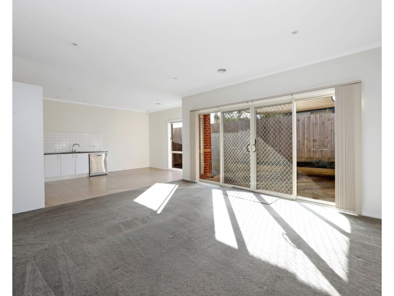 23 Lewis Road, Wantirna South VIC 3152