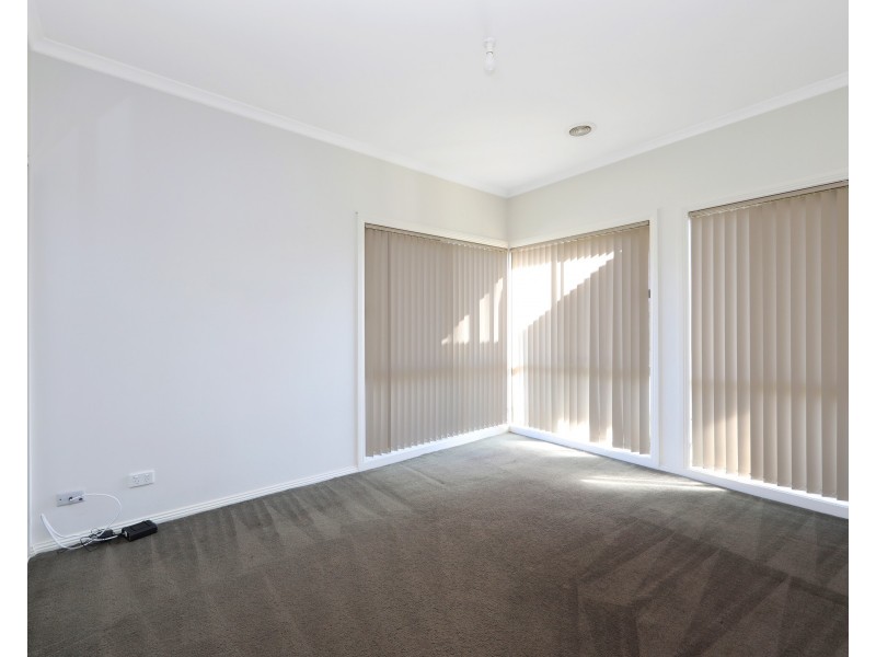 23 Lewis Road, Wantirna South VIC 3152