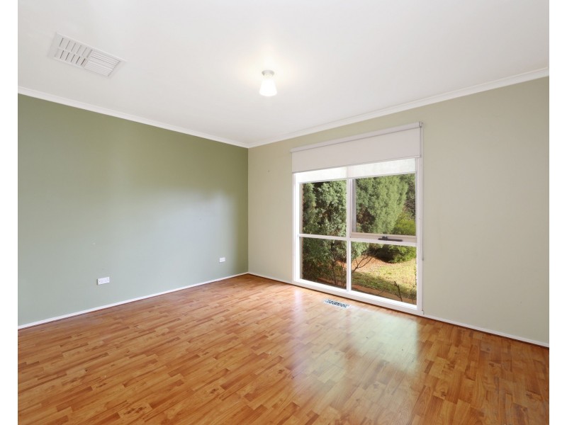 8 Settlers Court, Rowville VIC 3178