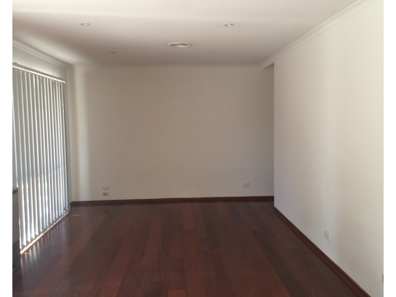 23 Bemersyde Drive, Berwick VIC 3806