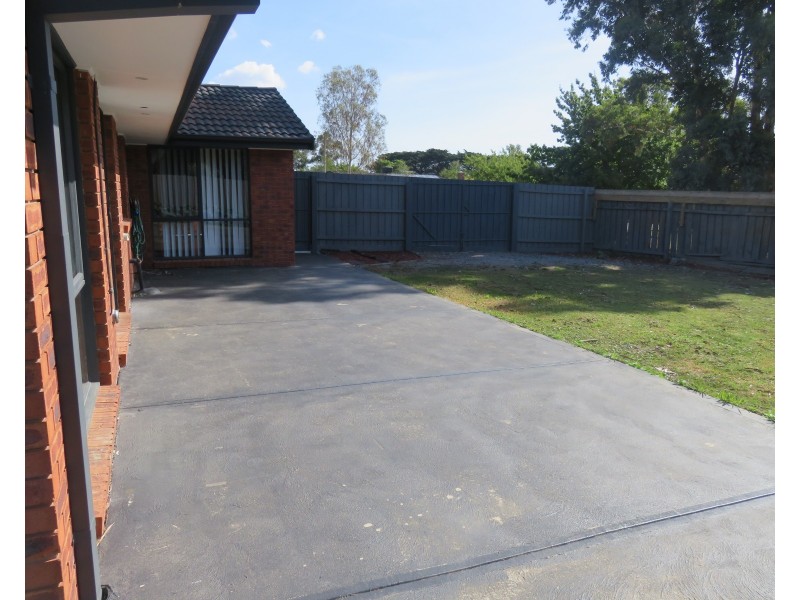 23 Bemersyde Drive, Berwick VIC 3806