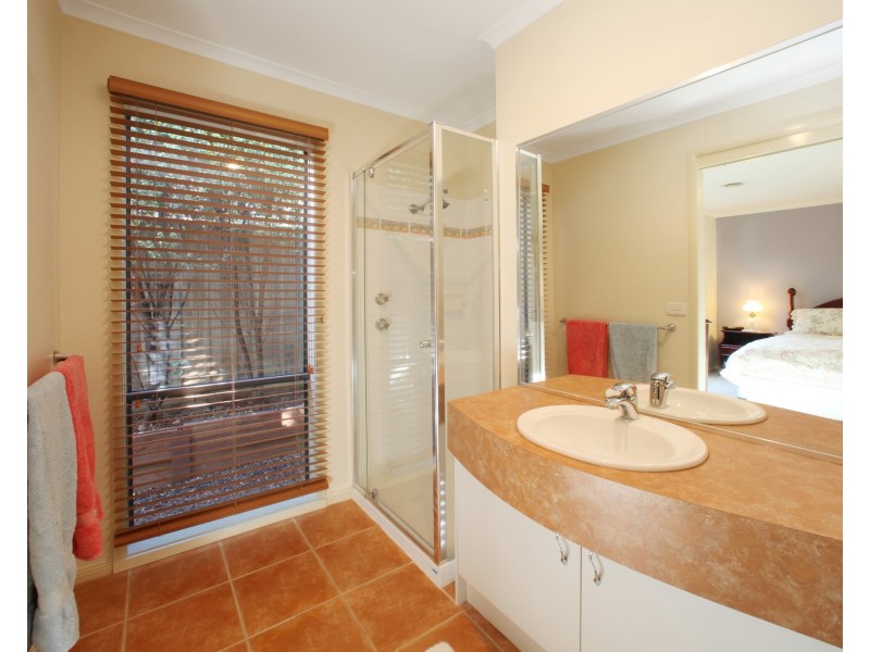 5 Emperor Place, Rowville VIC 3178