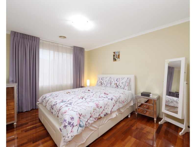 4 Gleneagles Court, Rowville VIC 3178