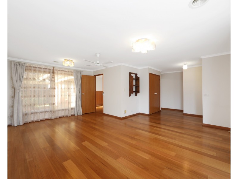 21 Spruce Drive, Rowville VIC 3178