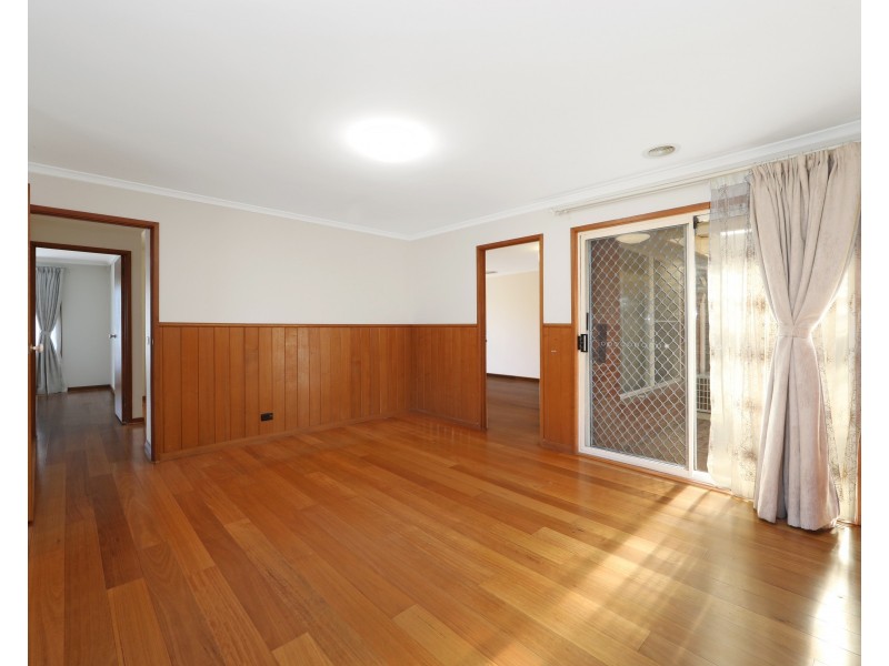21 Spruce Drive, Rowville VIC 3178