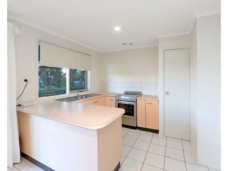 1 Streeton Court, Rowville VIC 3178