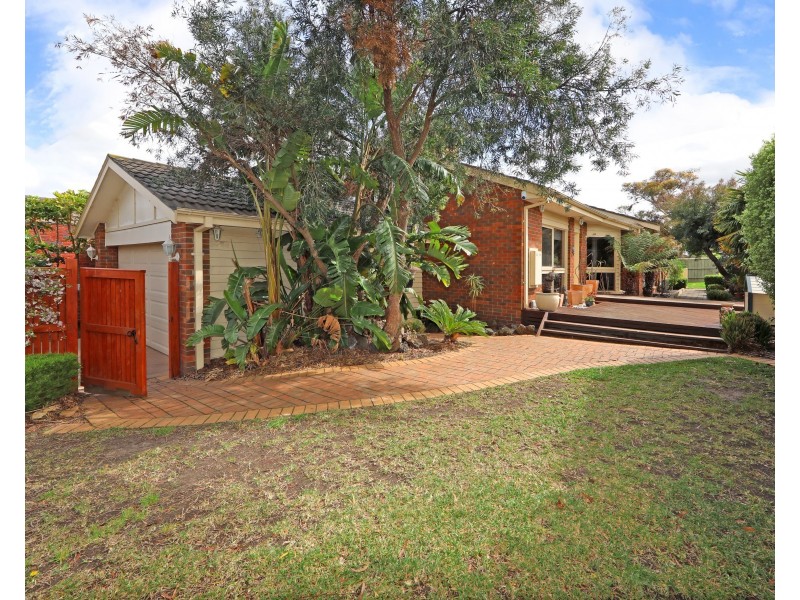 5 Holstein Court, Rowville VIC 3178