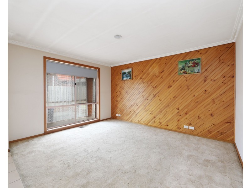 83 Ross  Street, Dandenong VIC 3175