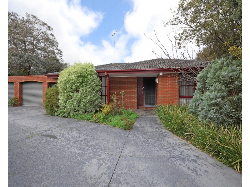35 Halsbury Drive, Rowville VIC 3178