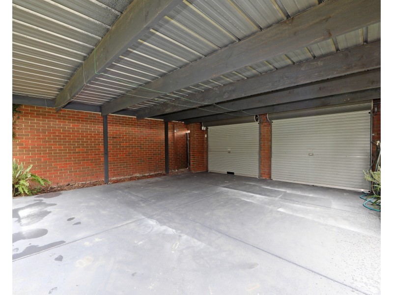 35 Halsbury Drive, Rowville VIC 3178