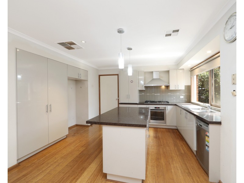 2 Rigby Mews, Rowville VIC 3178