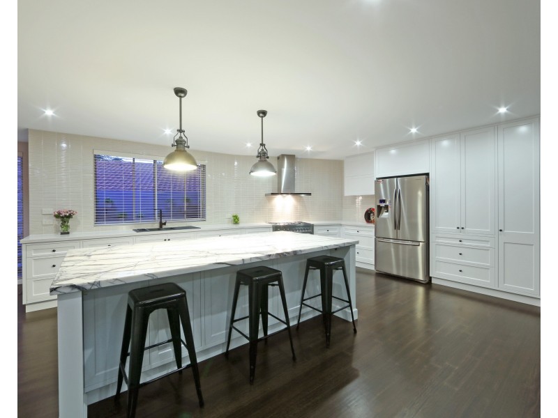 123 Dandelion Drive, Rowville VIC 3178