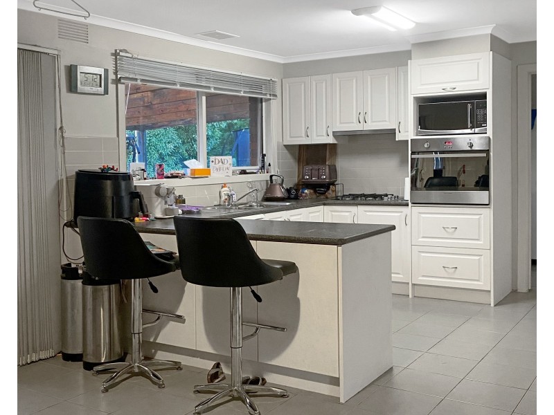 4 Balmoral Court, Rowville VIC 3178