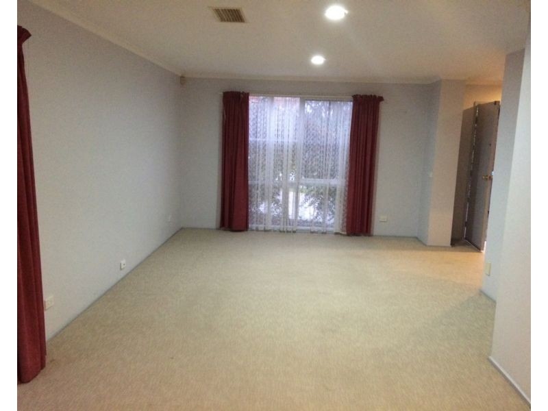 13 Landsborough Avenue, Rowville VIC 3178