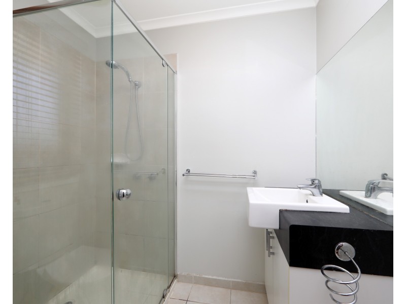 1 Hollyview  Court, Rowville VIC 3178