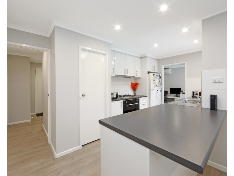 14 Prior Court, Rowville VIC 3178