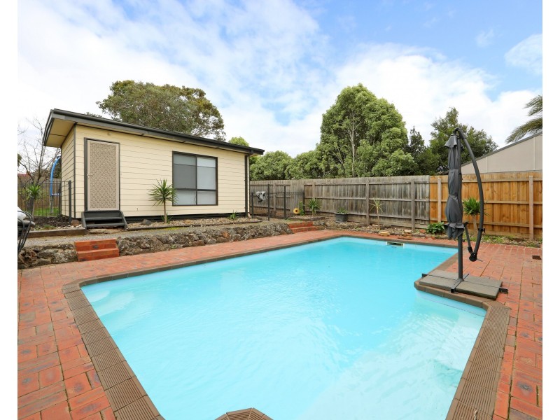 14 Prior Court, Rowville VIC 3178