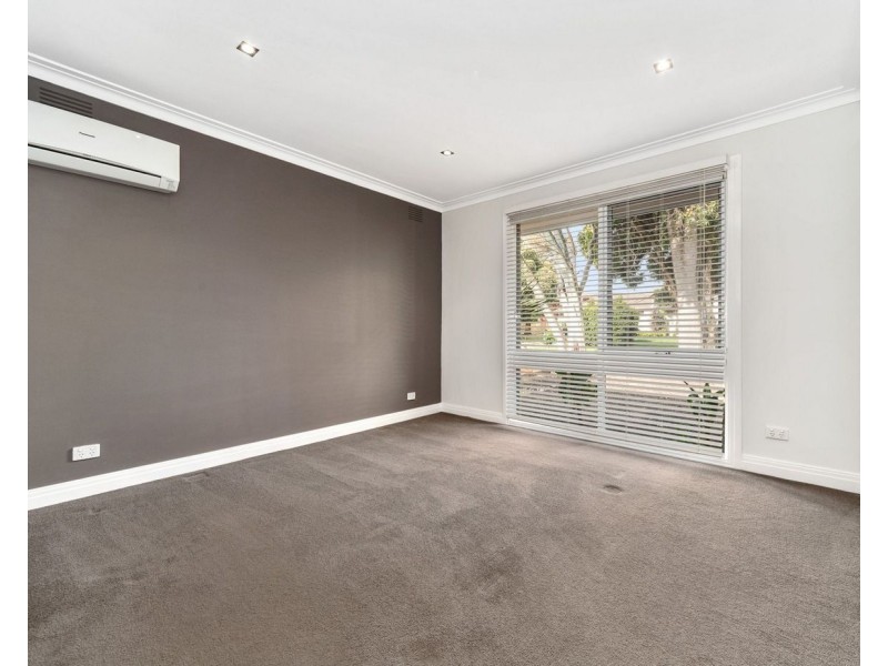 4 Karabil Close, Scoresby VIC 3179